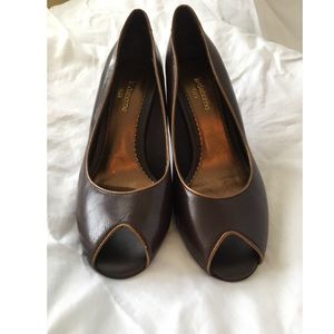 Classy Brown Heels Liz Claiborne